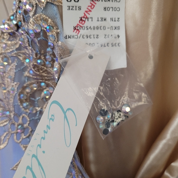 Women's size 0 formal gown - Picture 4 of 6